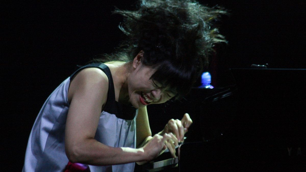 Japonská hudebnice Hiromi: Porozumět pianu je práce na celý život